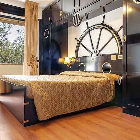 Hotel Villa Lo Scoglietto San Vincenzo Kültér fotó
