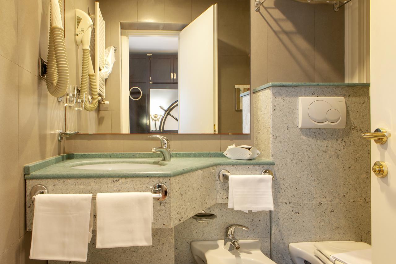 Hotel Villa Lo Scoglietto San Vincenzo Kültér fotó