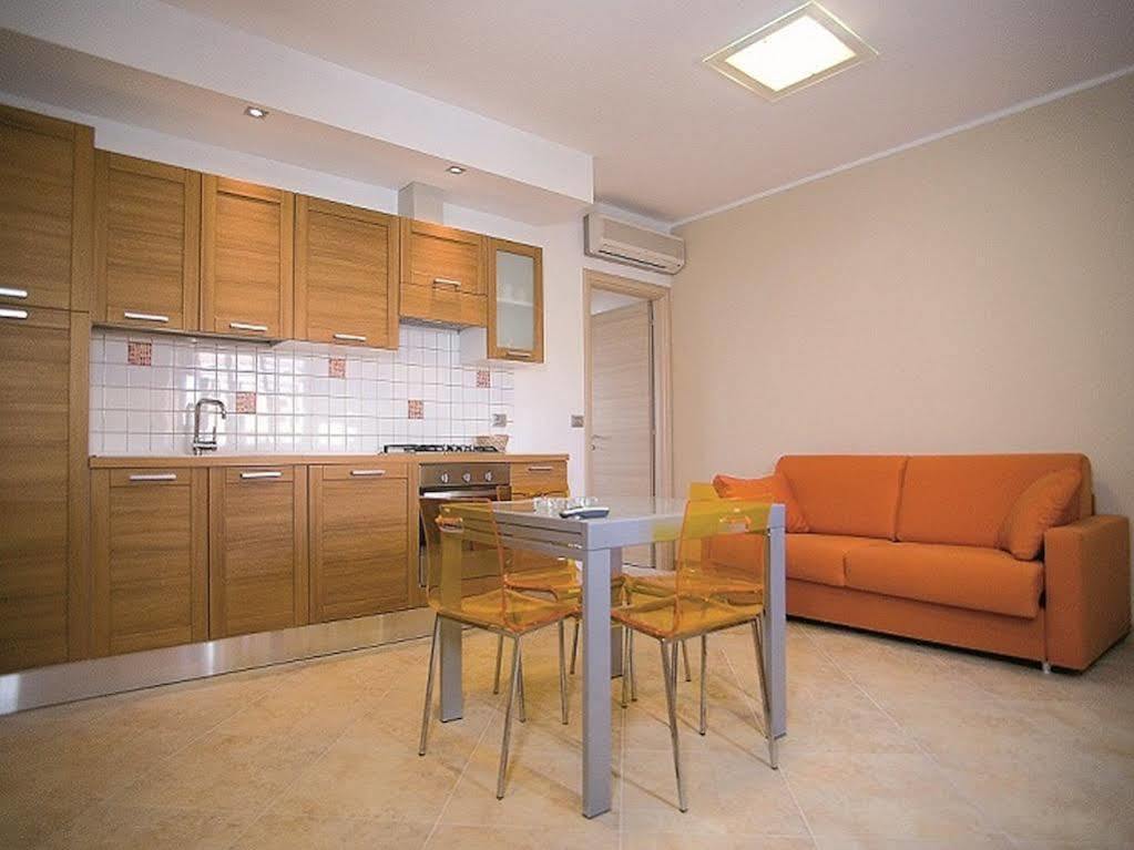 Hotel Villa Lo Scoglietto San Vincenzo Kültér fotó